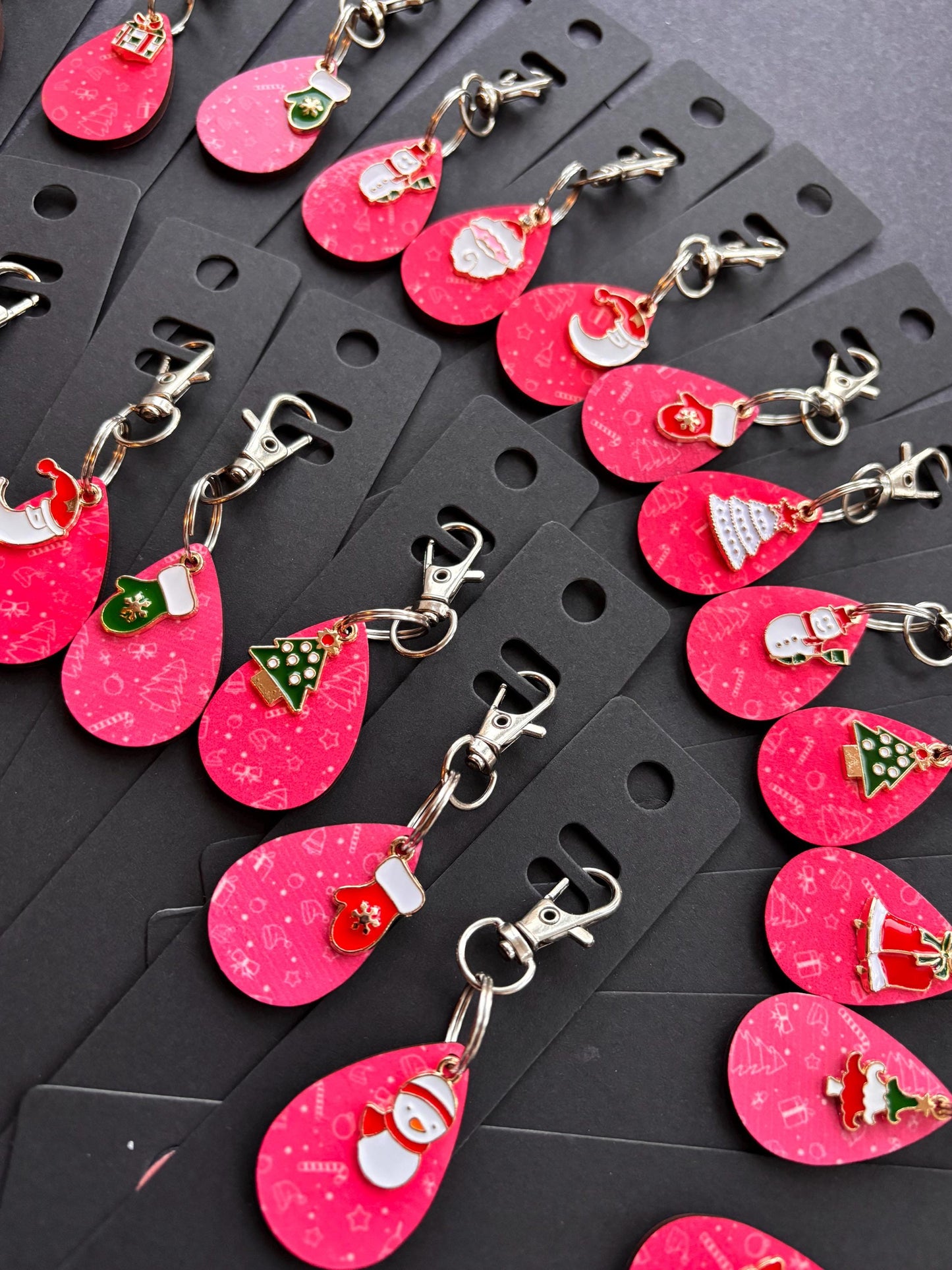 Mystery Christmas Keyring with Father Christmas Note