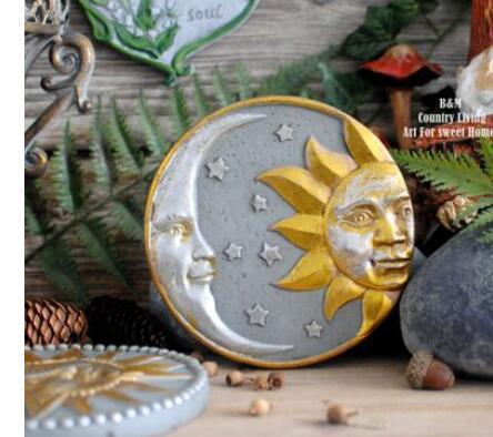 American Retro Distressed Sun Moon God Garden Ornaments Pendant Ornaments