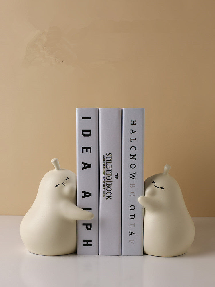 Ins Lovely Ceramic Holding Pear Living Room Ornaments