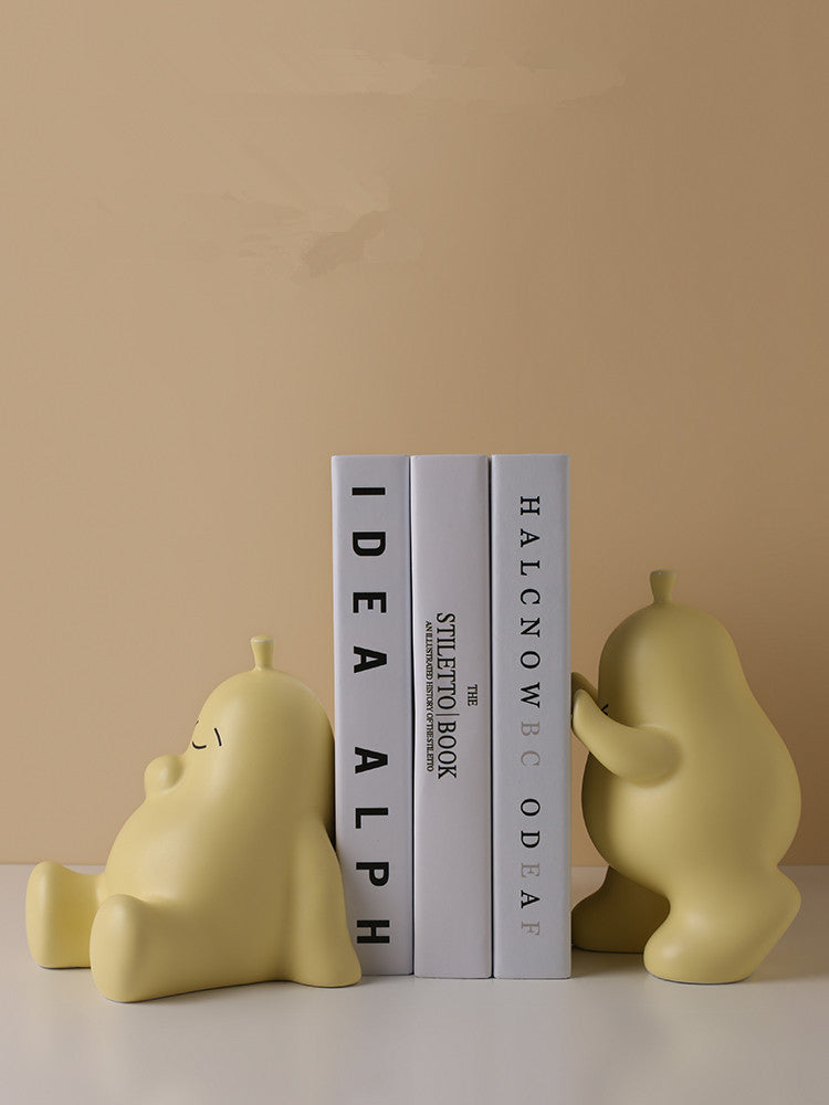 Ins Lovely Ceramic Holding Pear Living Room Ornaments