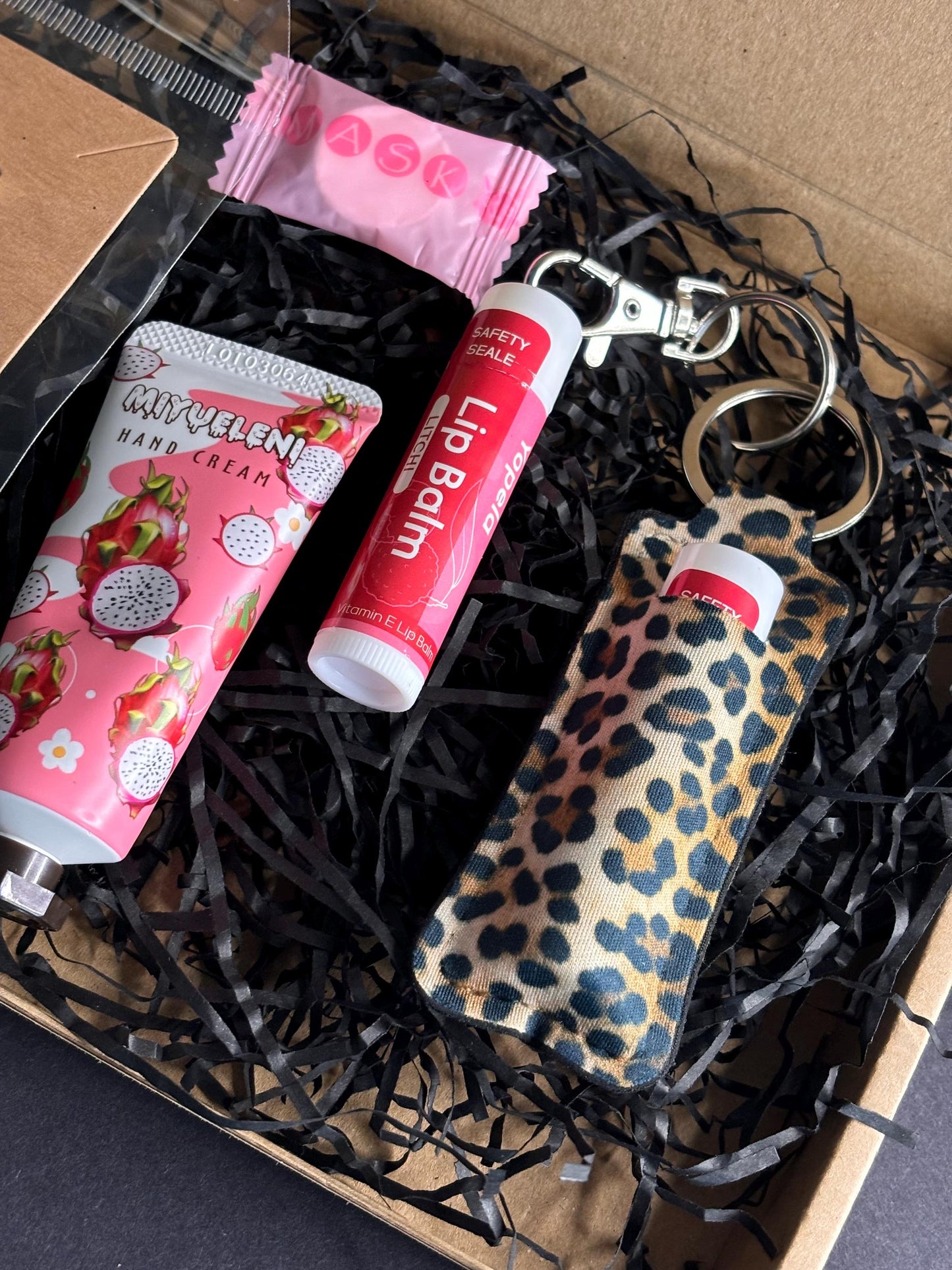 Glitter Sides Leopard Print Earrings & Lipstick Holder Gift Set,  Hand Cream, Lip Balm, Face Mask, Skincare Gift Set, Gifts For Friends