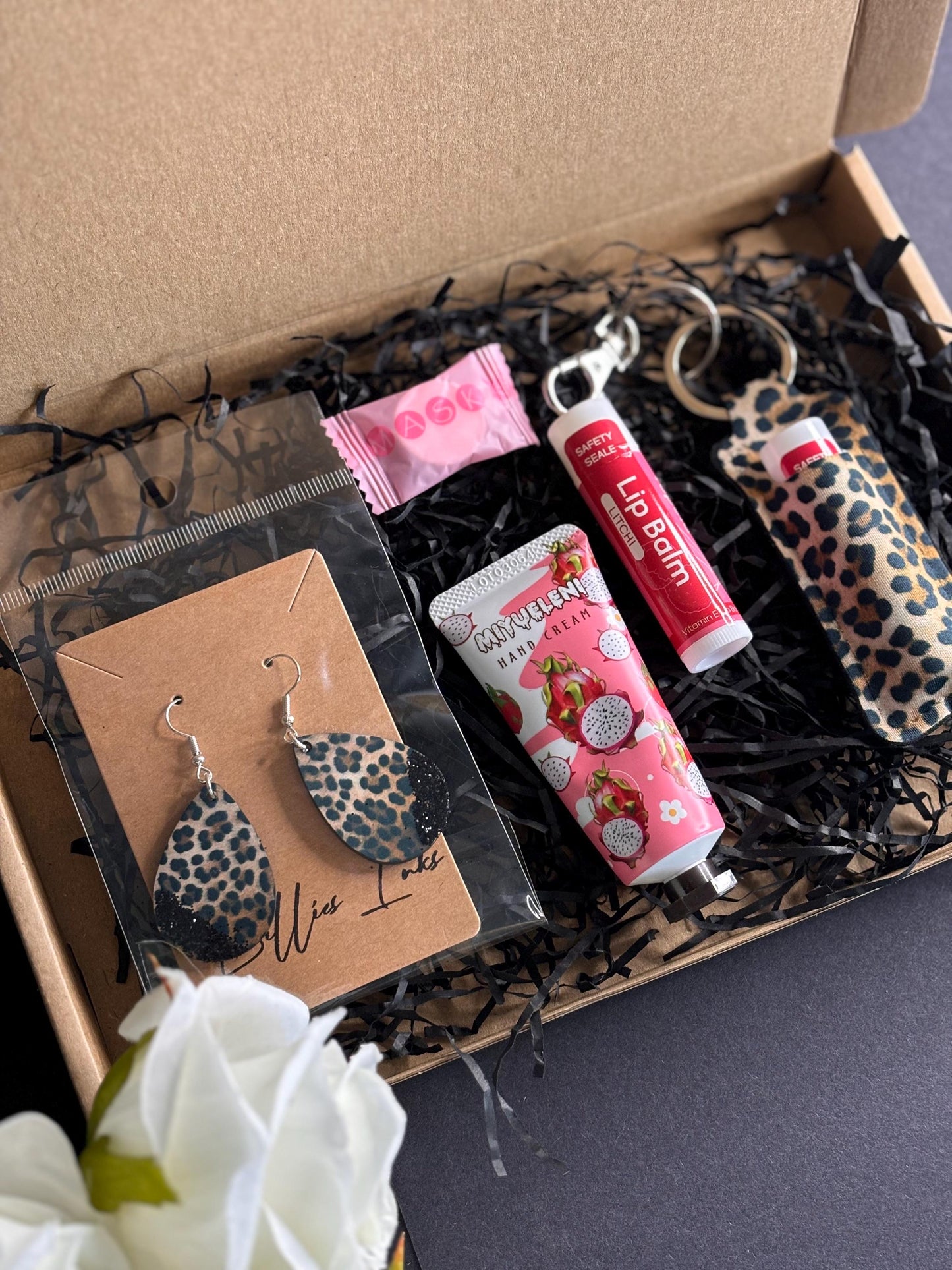 Glitter Top Leopard Print Earrings & Lipstick Holder Gift Set,  Hand Cream, Lip Balm, Face Mask, Skincare Gift Set, Gifts For Friends