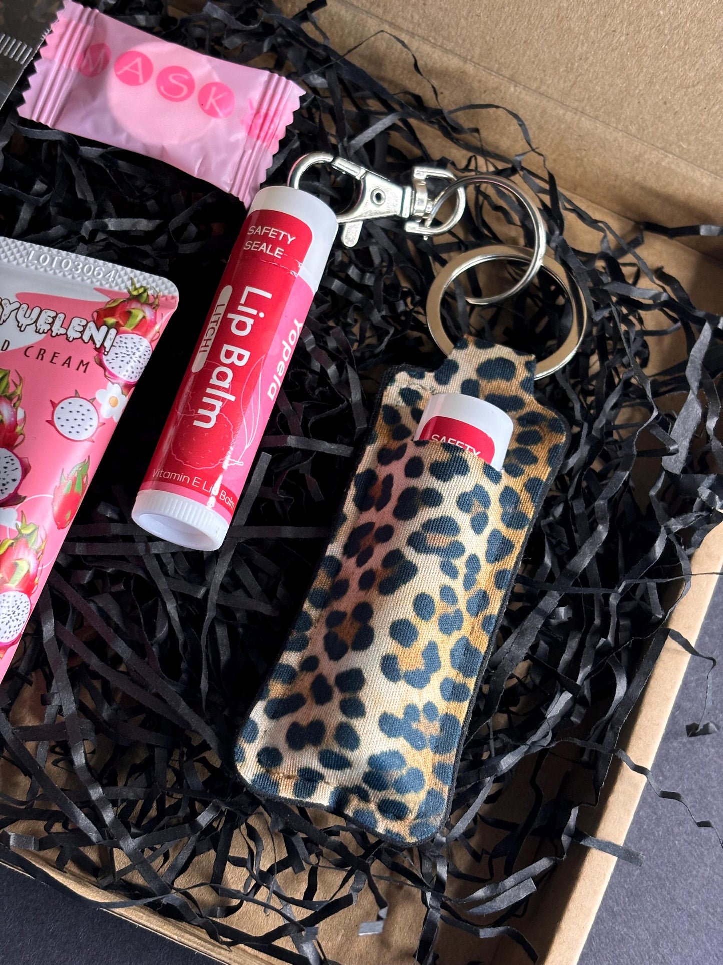 Glitter Top Leopard Print Earrings & Lipstick Holder Gift Set,  Hand Cream, Lip Balm, Face Mask, Skincare Gift Set, Gifts For Friends